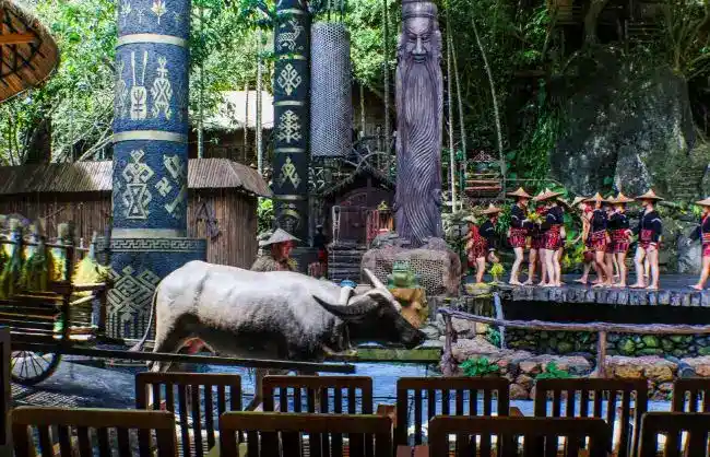 Sanya Binglanggu Li & Miao Minority Park