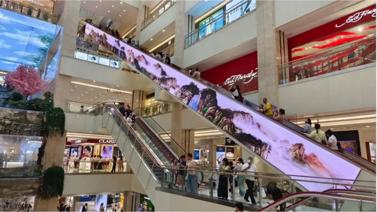 503-Meter-Escalator-in-Saga-Shopping-Mall - China Xian Tour: Private & Tailor-Made China Tours 50.3-meter escalator in Saga Shopping Mall
