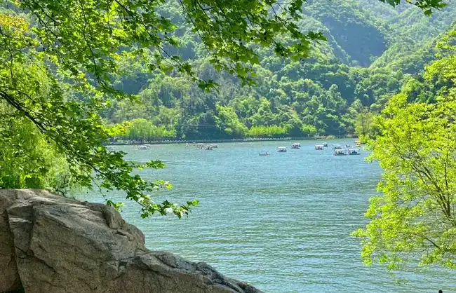 Heavenly Lake on Cuihua Mountain - China Xian Tour: Private & Tailor-Made China Tours Heavenly Lake on Cuihua Mountain