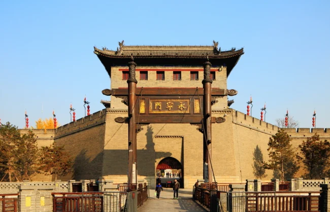 Xian City Wall Yongning Gate - China Xian Tour: Private & Tailor-Made China Tours Xian City Wall Yongning Gate