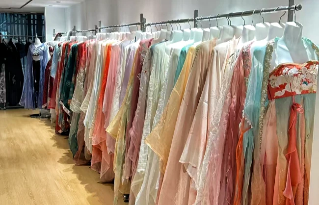 hanfu | China Xian Tour: Private & Tailor-Made China Tours Various hanfu options in Xian