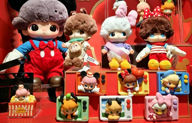 saga-mall-pop-mart | China Xian Tour: Private & Tailor-Made China Tours Saga Mall Pop Mart