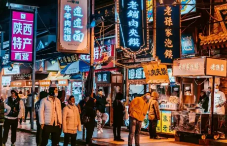 The lively night market on Xian Muslim Street - China Xian Tour: Private & Tailor-Made China Tours The lively night market on Xian Muslim Street
