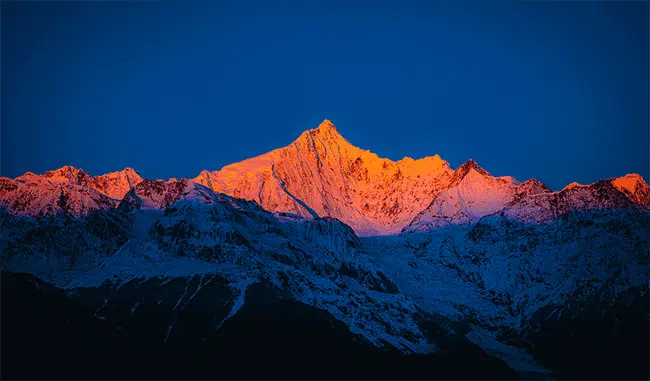 Meili Snow Mountain in Yunnan