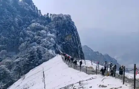 Snow Scene of Huashan Mountain