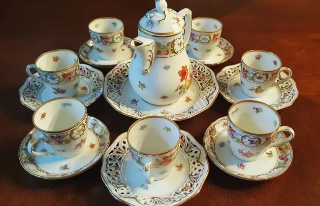 Chinese Porcelain - China Xian Tour: Private & Tailor-Made China Tours Chinese Porcelain