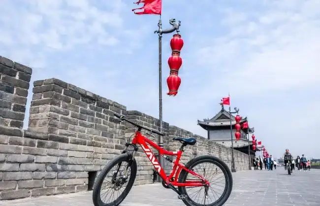 12 Days China Silk Road Tour from Xian to Urumqi by High Speed Train