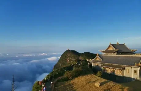 6 Days Chengdu Chongqing Classic Tour with Mt. Emei Hiking