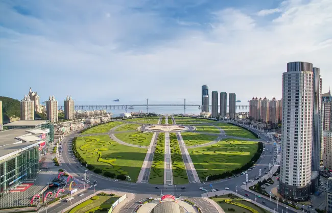 Dalian Xinghai Square