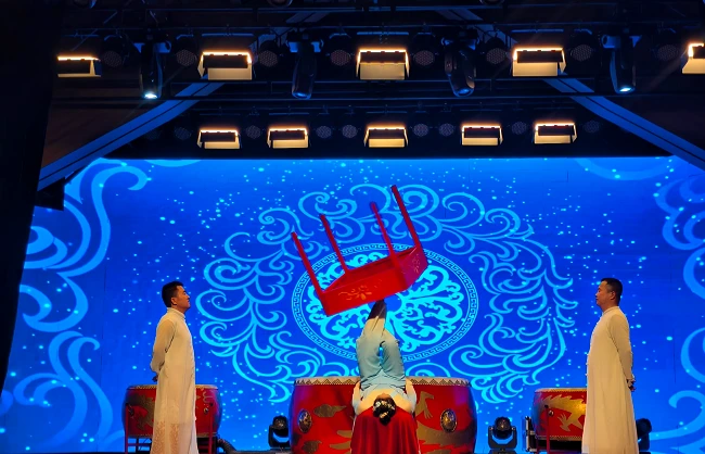xian-intangible-cultural-heritage-grand-theatre | China Xian Tour: Private & Tailor-Made China Tours xian-intangible-cultural-heritage-grand-theatre