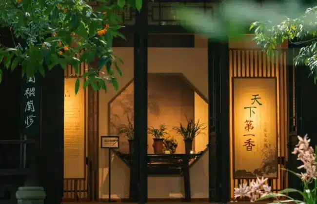 Dufu-Thatched-Cottage-door - China Xian Tour: Private & Tailor-Made China Tours Dufu-Thatched-Cottage-door