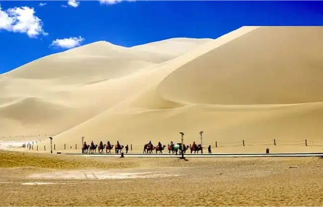 Echoing Sand Mountain and Crescent lake in Dunhuang