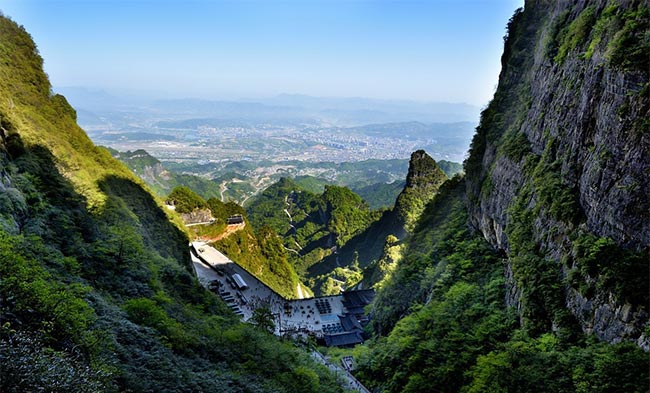 Zhangjiajie Tianmen Mountain