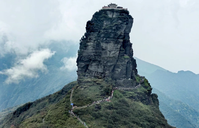 explore-the-mysterious-atmosphere-of-fanjingshan | China Xian Tour: Private & Tailor-Made China Tours explore-the-mysterious-atmosphere-of-fanjingshan