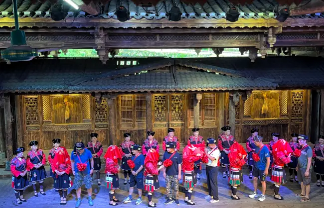 huangluo-yao-village-cultural-performance | China Xian Tour: Private & Tailor-Made China Tours Huangluo Yao Village cultural performance