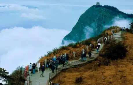 mount emei in autumn - China Xian Tour: Private & Tailor-Made China Tours Mount Emei in Autumn