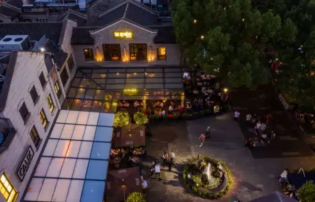 Nightlife at Xintiandi in Shanghai