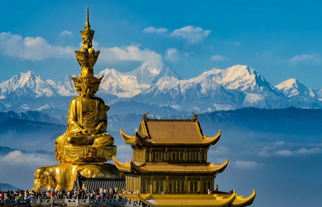 sunlight-lit-up-the-golden-summit | China Xian Tour: Private & Tailor-Made China Tours sunlight-lit-up-the-golden-summit