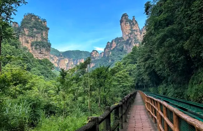 ten-mile-gallery | China Xian Tour: Private & Tailor-Made China Tours Ten-Mile Gallery landscape in Zhangjiajie