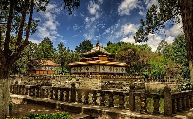 Norbulingka – The Secret Summer Retreat of the Dalai Lamas