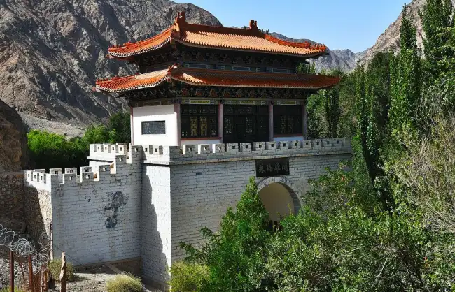 Xinjiang Korla Iron Gate Pass