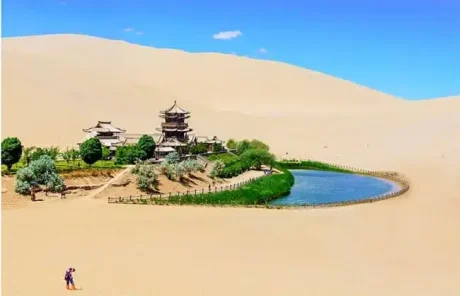 Dunhuang-Echoing-Sand-Mountain - China Xian Tour: Private & Tailor-Made China Tours Echoing Sand Mountain & Crescent Lake in Dunhuang
