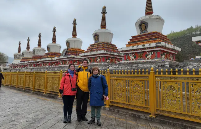 Ta'er Monastery with customers