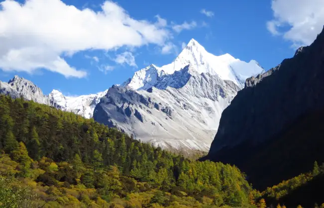 Daocheng Yading Sacred Mountains - China Xian Tour: Private & Tailor-Made China Tours Daocheng Yading Sacred Mountains