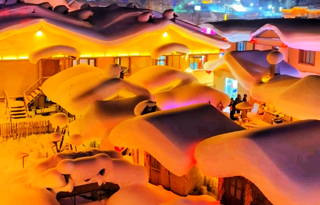 China Snow Town snow mushrooms at night