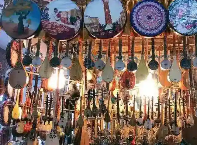 Various souvenirs on a Xinjiang bazaar