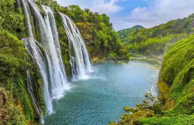 Huangguoshu Waterfall in Guizhou