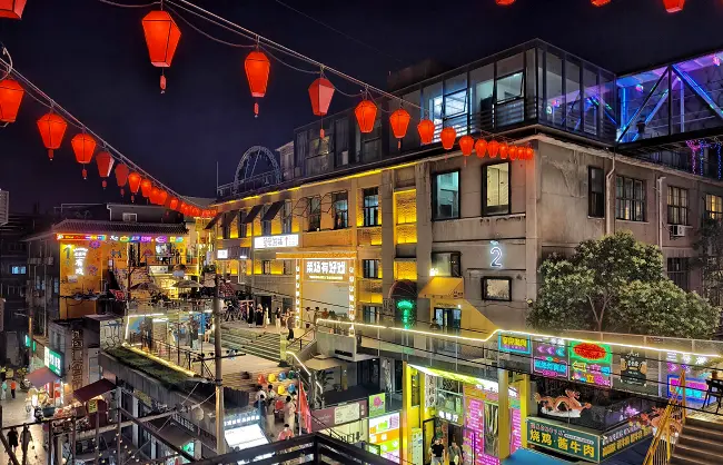 night-view-of-xian-market | China Xian Tour: Private & Tailor-Made China Tours Xi’an Old Market Cultural and Creative District