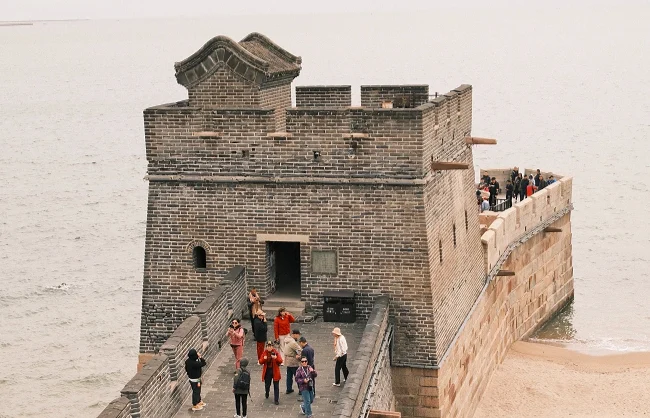 see-shanhai-pass-streching-to-the-sea | China Xian Tour: Private & Tailor-Made China Tours see-shanhai-pass-streching-to-the-sea