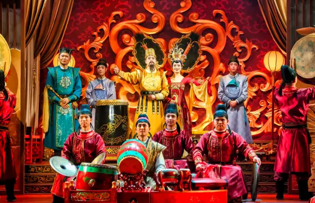 tang-dynasty-song-and-dance-performance | China Xian Tour: Private & Tailor-Made China Tours Enjoying a traditional Tang Dynasty song and dance performance