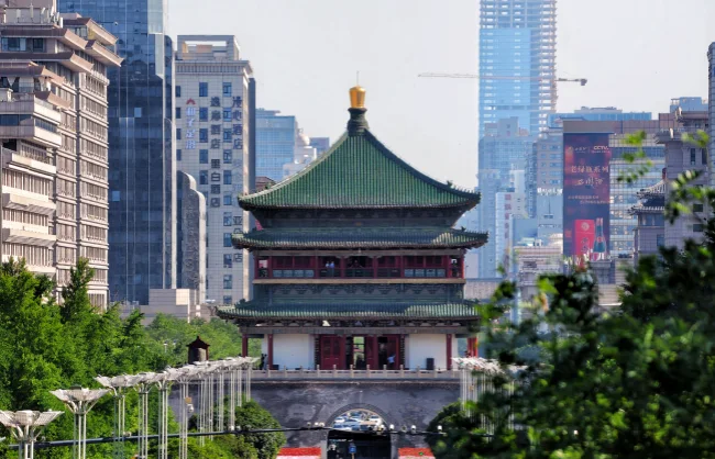 xian-bell-tower-in-june | China Xian Tour: Private & Tailor-Made China Tours Xi'an Bell Tower in June