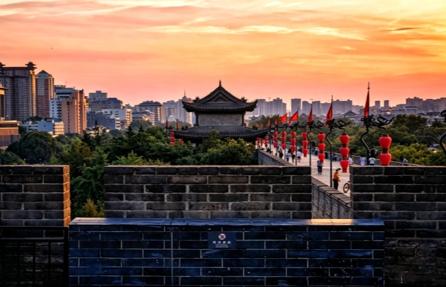 xian-city-wall-at-sunset | China Xian Tour: Private & Tailor-Made China Tours Xi’an City Wall at sunset