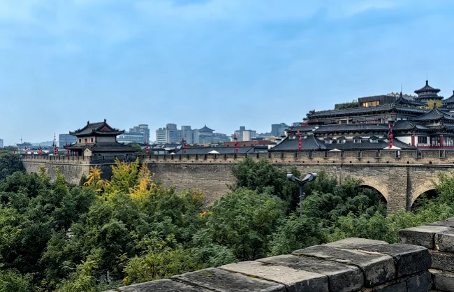 xian-city-wall-in-october | China Xian Tour: Private & Tailor-Made China Tours Xi'an City Wall in October