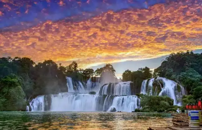 Guangxi Detian Waterfall