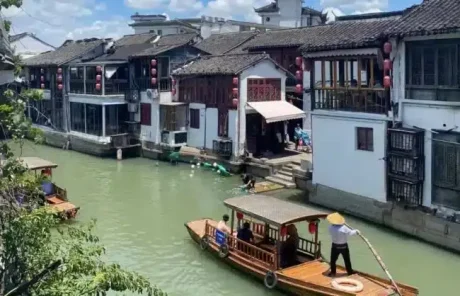 3 Days Best Shanghai Tour with Zhujiajiao Water Town