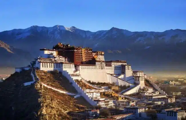10 Days In-depth Tibet Adventure Tour: Lhasa-Gyantse-Shigatse-Mt. Everest -Lhasa -Namtso -Damxung- Lhasa