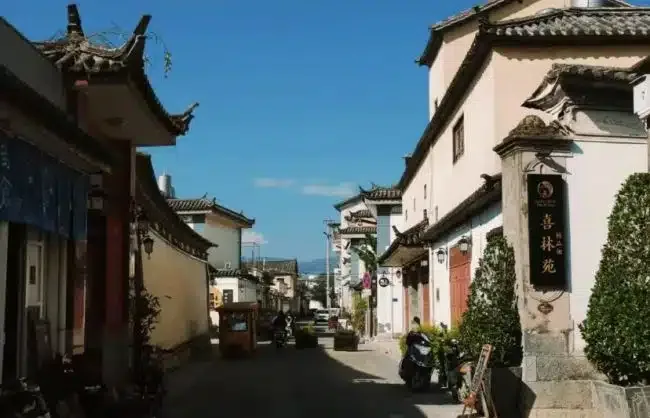 Yunnan-Xizhou-Old-Town - China Xian Tour: Private & Tailor-Made China Tours Yunnan Xizhou Old Town