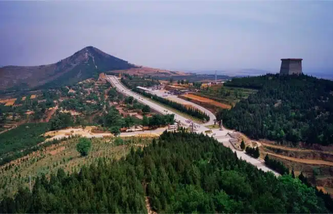 xian-qianling(2) | China Xian Tour: Private & Tailor-Made China Tours Xian-Qianling Mausoleum