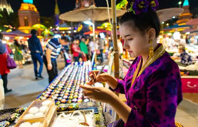 Xishuangbanna-Gaozhuang Night Market Yunnan