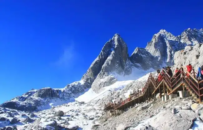 Yunnan Jada Dragon Snow Mountain