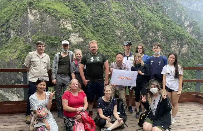 Tiger Leaping Gorge – Experience Top Hiking Trail in China
