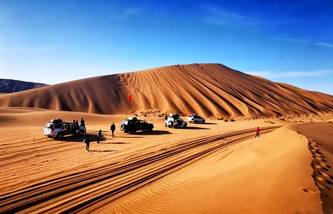 4wd-off-road | China Xian Tour: Private & Tailor-Made China Tours Badain Jaran Desert off road adventure