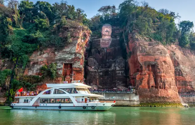 China Chengdu tour to Leshan Giant Buddha