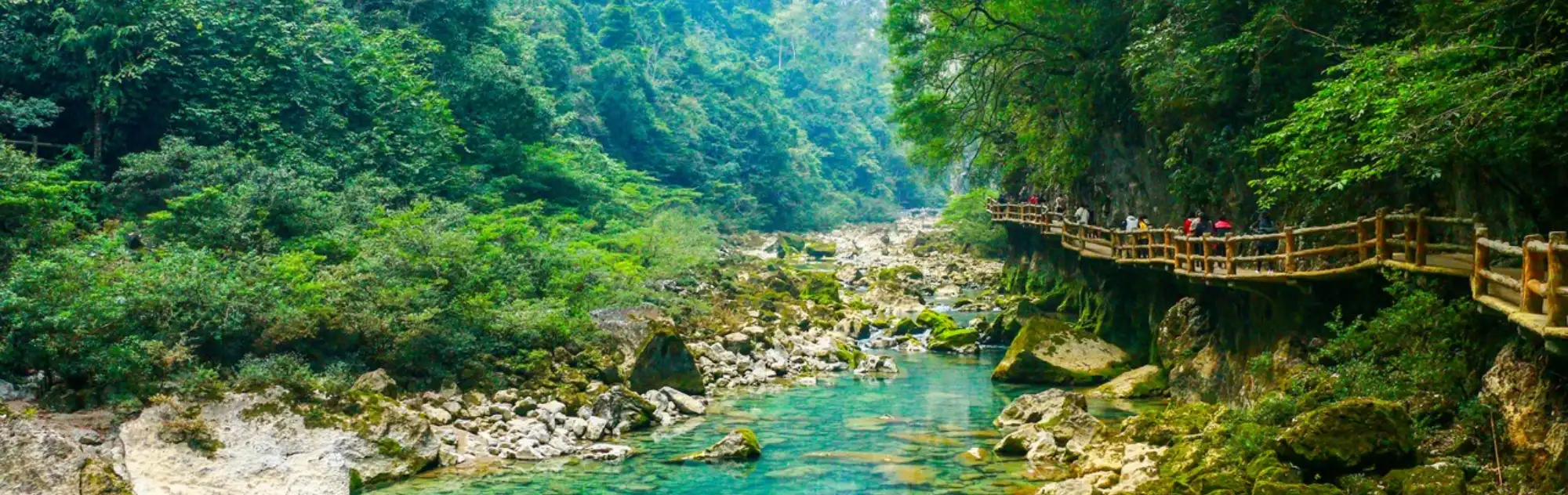 Guizhou Daqikong Scenic Area head
