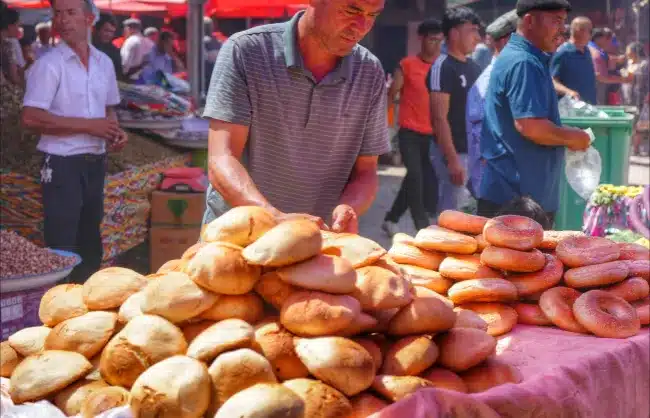 Kashgar Sunday Bazaar - China Xian Tour: Private & Tailor-Made China Tours Kashgar Sunday Bazaar