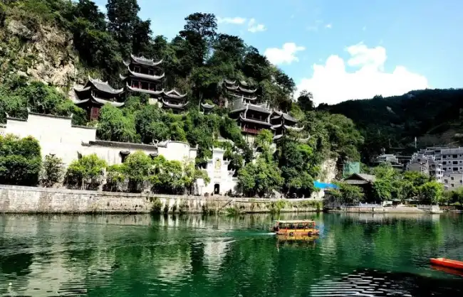 Qinglong Cave Zhenyuan Ancient Town